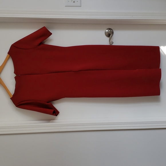 Wine colored dress tailored from H&M - Picture 2 of 3